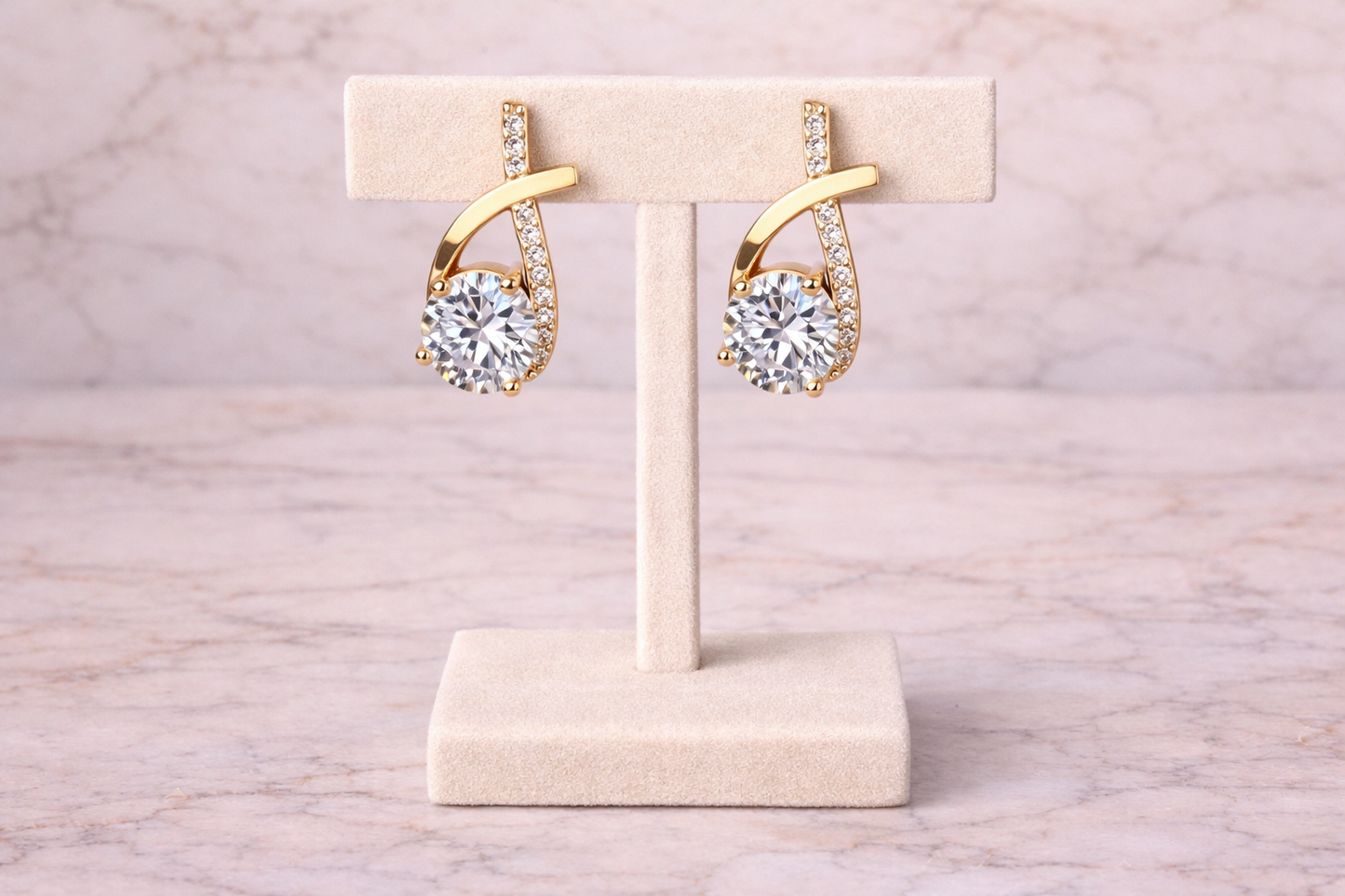 Golden Glow Teardrop Earrings ✨